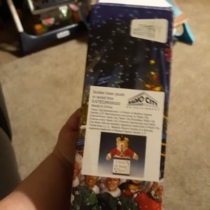 Radio city soldier bear plush in wood box